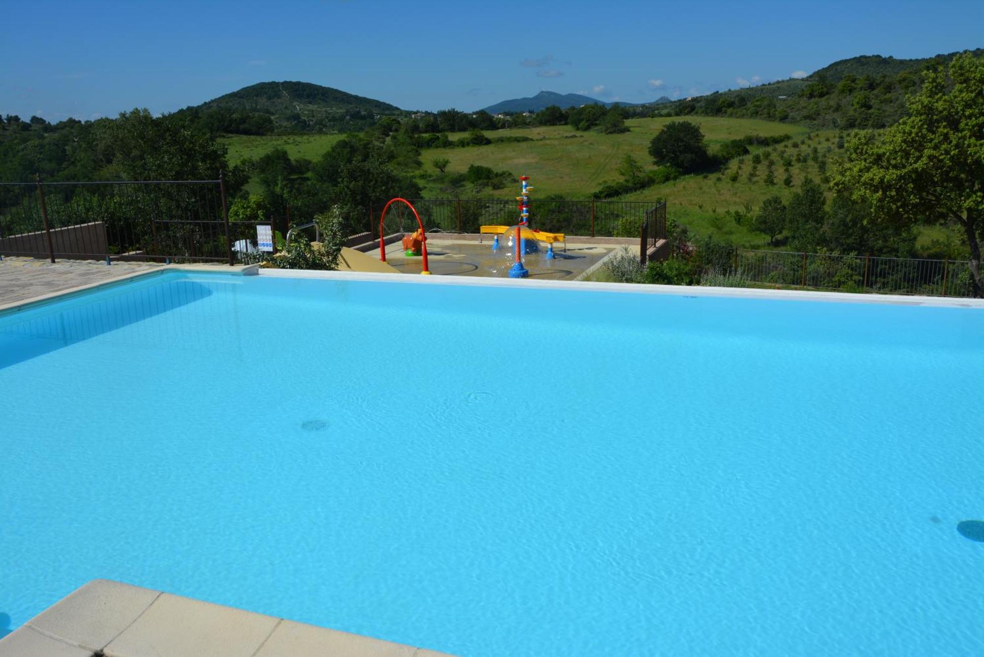 Domaine De Chadeyron Hotel Lagorce  Ngoại thất bức ảnh